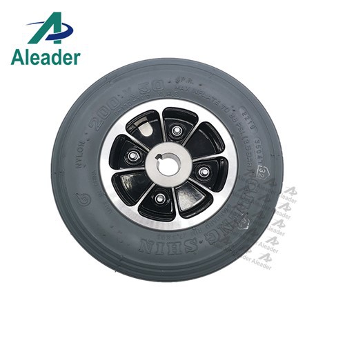 إطارات PU مملوءة بالرغوة مقاس 8x2